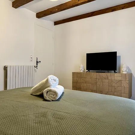 Le Quatorze Prázdninový dům Antignac (Cantal)